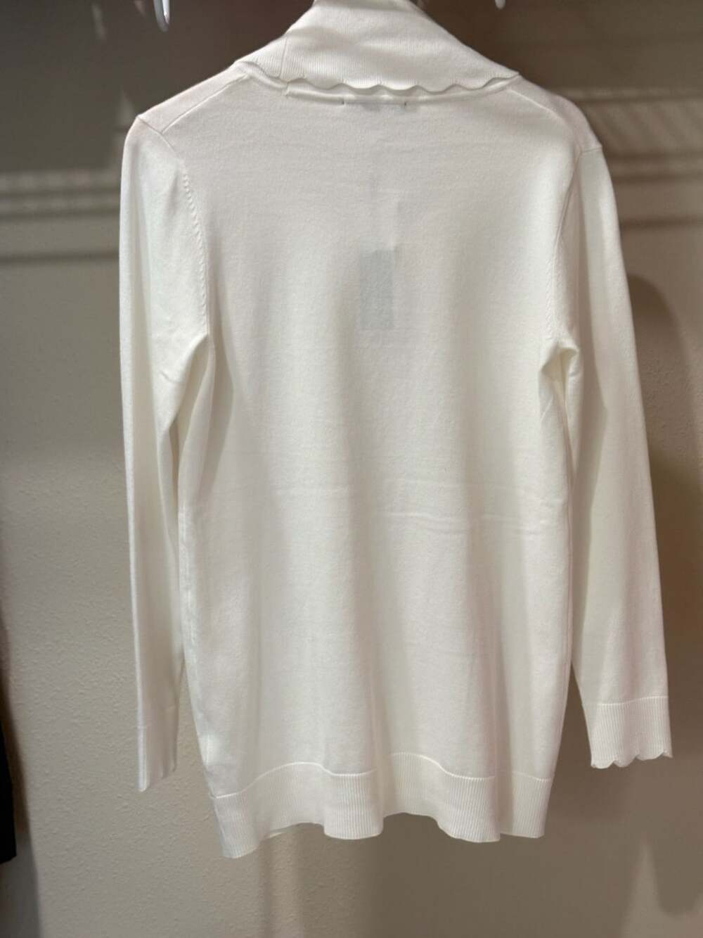 cable & gauge White Cowl Neck Long Sleeve Sweater with Scalloped Edge Detail - Picture 5 of 8
